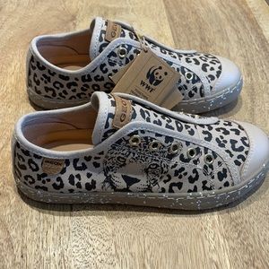NWT GEOX Canvas Sneakers